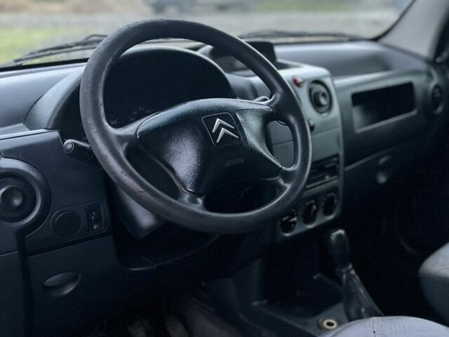 Белый Ситроен Берлинго, объемом двигателя 1.6 л и пробегом 280 тыс. км за 2800 $, фото 6 на Automoto.ua