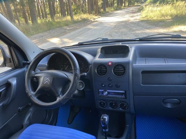 Білий Сітроен Берлінго, об'ємом двигуна 1.4 л та пробігом 185 тис. км за 3950 $, фото 4 на Automoto.ua