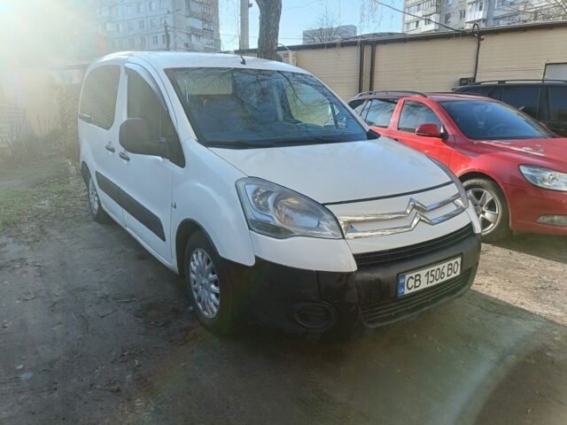 Белый Ситроен Берлинго, объемом двигателя 1.6 л и пробегом 290 тыс. км за 3750 $, фото 1 на Automoto.ua