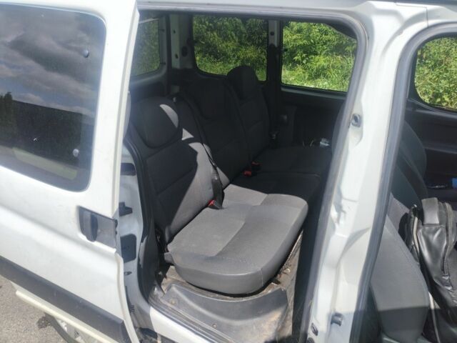 Білий Сітроен Берлінго, об'ємом двигуна 1.9 л та пробігом 255 тис. км за 3300 $, фото 6 на Automoto.ua