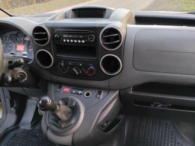 Білий Сітроен Берлінго, об'ємом двигуна 1.6 л та пробігом 313 тис. км за 5900 $, фото 15 на Automoto.ua