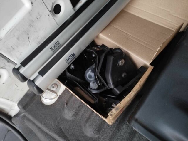 Білий Сітроен Берлінго, об'ємом двигуна 1.6 л та пробігом 313 тис. км за 5900 $, фото 19 на Automoto.ua