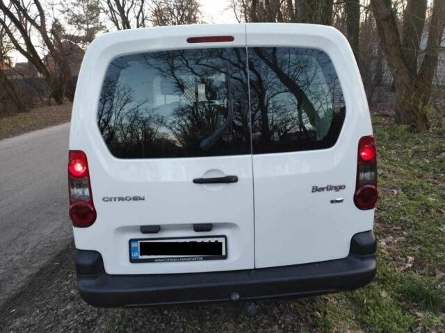 Білий Сітроен Берлінго, об'ємом двигуна 1.6 л та пробігом 313 тис. км за 5900 $, фото 1 на Automoto.ua