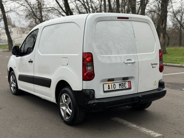 Белый Ситроен Берлинго, объемом двигателя 1.6 л и пробегом 303 тыс. км за 2499 $, фото 3 на Automoto.ua