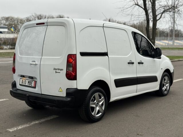 Белый Ситроен Берлинго, объемом двигателя 1.6 л и пробегом 303 тыс. км за 2499 $, фото 2 на Automoto.ua