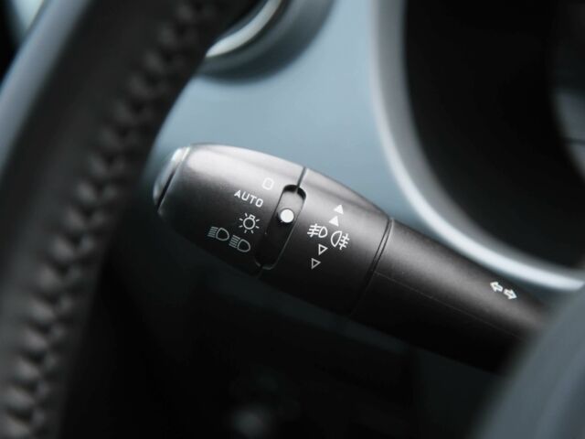 Білий Сітроен Берлінго, об'ємом двигуна 1.6 л та пробігом 239 тис. км за 6700 $, фото 18 на Automoto.ua