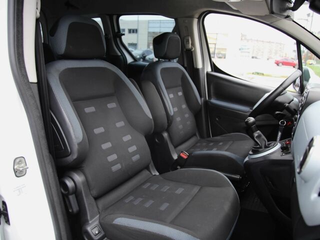 Білий Сітроен Берлінго, об'ємом двигуна 1.6 л та пробігом 239 тис. км за 6700 $, фото 9 на Automoto.ua