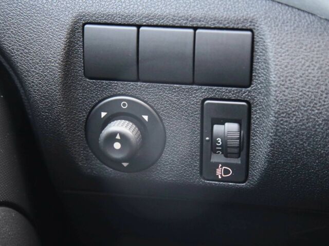 Білий Сітроен Берлінго, об'ємом двигуна 1.6 л та пробігом 239 тис. км за 6700 $, фото 20 на Automoto.ua