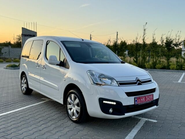 Белый Ситроен Берлинго, объемом двигателя 1.6 л и пробегом 190 тыс. км за 9400 $, фото 4 на Automoto.ua