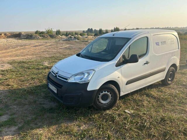 Белый Ситроен Берлинго, объемом двигателя 1.6 л и пробегом 223 тыс. км за 8200 $, фото 8 на Automoto.ua