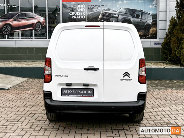 Белый Ситроен Берлинго, объемом двигателя 1.6 л и пробегом 157 тыс. км за 16797 $, фото 5 на Automoto.ua
