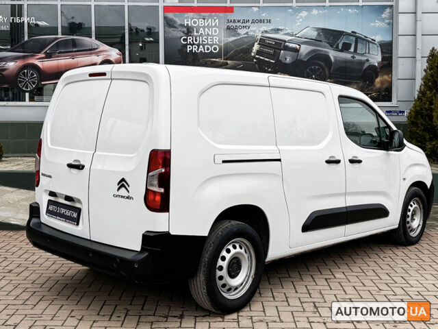 Белый Ситроен Берлинго, объемом двигателя 1.6 л и пробегом 157 тыс. км за 16797 $, фото 6 на Automoto.ua