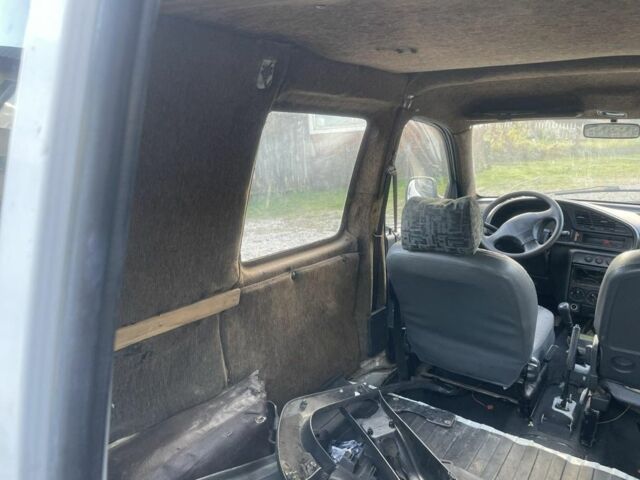 Белый Ситроен Берлинго, объемом двигателя 1.9 л и пробегом 250 тыс. км за 850 $, фото 4 на Automoto.ua