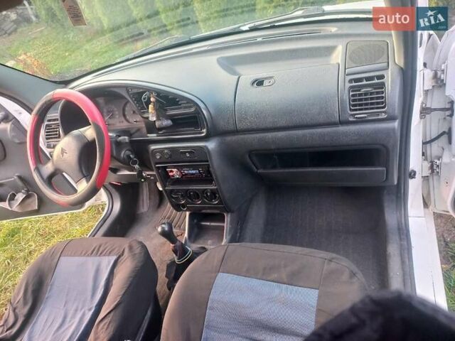 Белый Ситроен Берлинго, объемом двигателя 1.91 л и пробегом 350 тыс. км за 2000 $, фото 4 на Automoto.ua