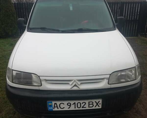 Белый Ситроен Берлинго, объемом двигателя 1.91 л и пробегом 350 тыс. км за 2000 $, фото 5 на Automoto.ua