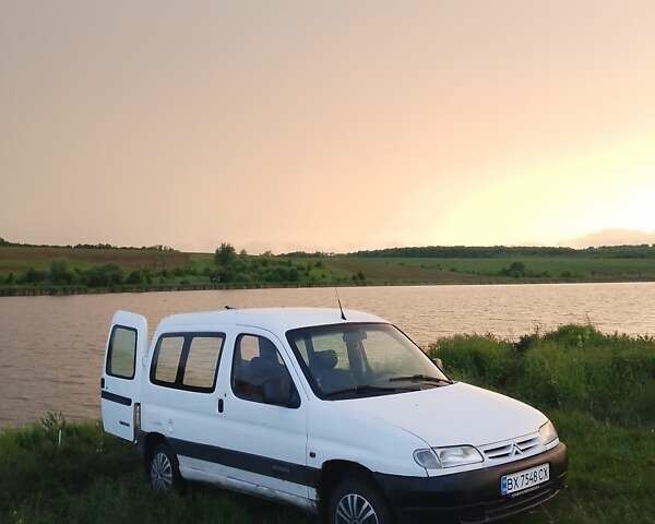 Білий Сітроен Берлінго, об'ємом двигуна 1.9 л та пробігом 440 тис. км за 2800 $, фото 1 на Automoto.ua