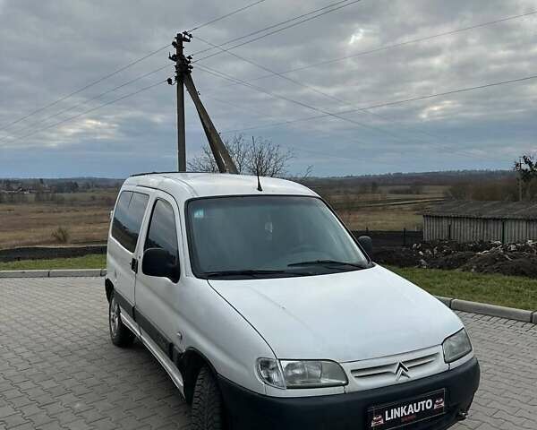 Белый Ситроен Берлинго, объемом двигателя 1.9 л и пробегом 250 тыс. км за 1999 $, фото 25 на Automoto.ua