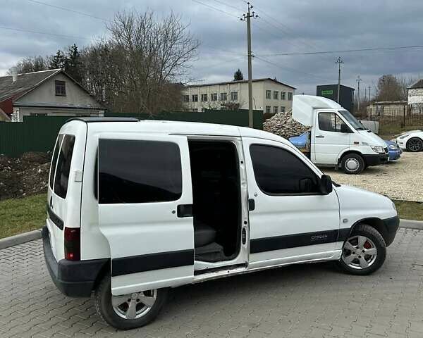 Белый Ситроен Берлинго, объемом двигателя 1.9 л и пробегом 250 тыс. км за 1999 $, фото 7 на Automoto.ua