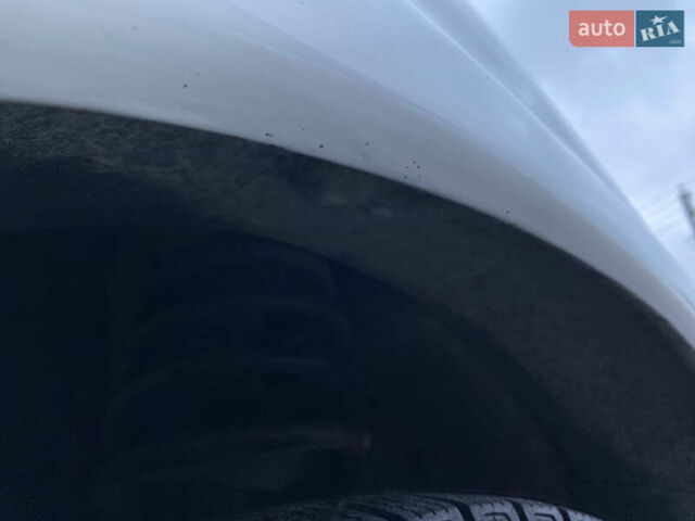 Белый Ситроен Берлинго, объемом двигателя 1.87 л и пробегом 271 тыс. км за 2950 $, фото 5 на Automoto.ua