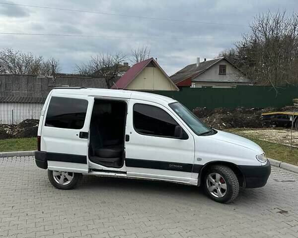 Белый Ситроен Берлинго, объемом двигателя 1.9 л и пробегом 250 тыс. км за 1999 $, фото 19 на Automoto.ua