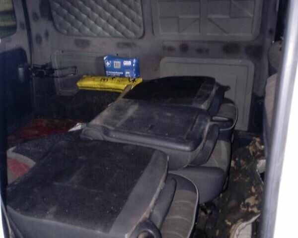 Белый Ситроен Берлинго, объемом двигателя 1.87 л и пробегом 345 тыс. км за 1200 $, фото 2 на Automoto.ua