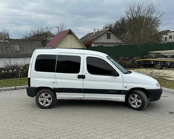 Белый Ситроен Берлинго, объемом двигателя 1.9 л и пробегом 250 тыс. км за 1999 $, фото 18 на Automoto.ua