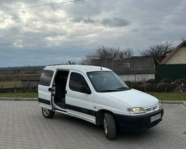 Белый Ситроен Берлинго, объемом двигателя 1.9 л и пробегом 250 тыс. км за 1999 $, фото 16 на Automoto.ua