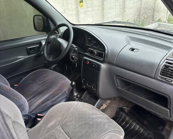 Белый Ситроен Берлинго, объемом двигателя 1.9 л и пробегом 250 тыс. км за 1999 $, фото 30 на Automoto.ua