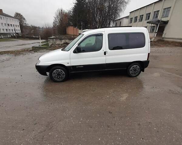 Белый Ситроен Берлинго, объемом двигателя 1.87 л и пробегом 300 тыс. км за 2550 $, фото 2 на Automoto.ua