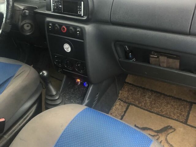 Белый Ситроен Берлинго, объемом двигателя 2 л и пробегом 341 тыс. км за 2800 $, фото 8 на Automoto.ua