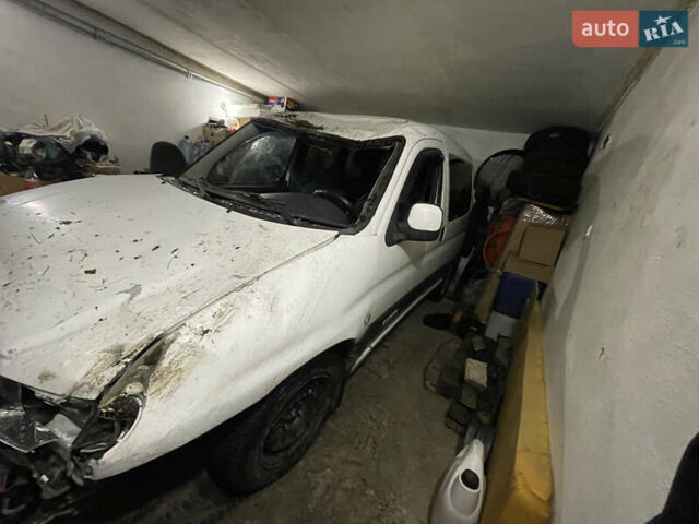 Білий Сітроен Берлінго, об'ємом двигуна 2 л та пробігом 470 тис. км за 1300 $, фото 2 на Automoto.ua