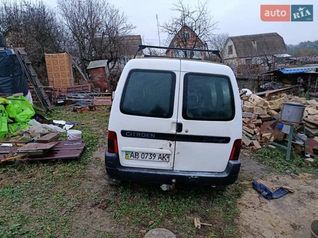 Белый Ситроен Берлинго, объемом двигателя 1.9 л и пробегом 450 тыс. км за 600 $, фото 3 на Automoto.ua