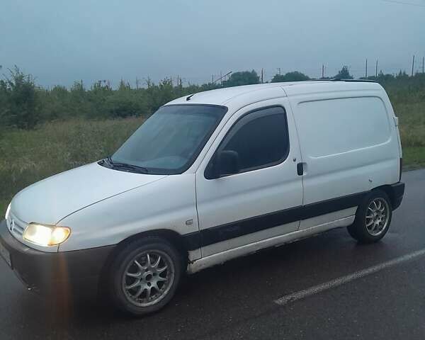 Білий Сітроен Берлінго, об'ємом двигуна 2 л та пробігом 380 тис. км за 2200 $, фото 2 на Automoto.ua