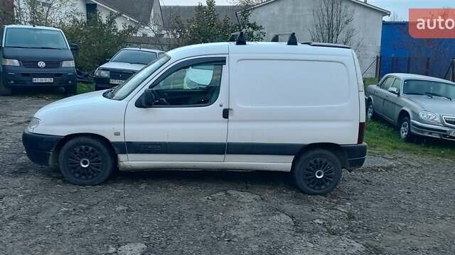 Білий Сітроен Берлінго, об'ємом двигуна 2 л та пробігом 300 тис. км за 2700 $, фото 3 на Automoto.ua