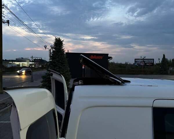Белый Ситроен Берлинго, объемом двигателя 2 л и пробегом 415 тыс. км за 2800 $, фото 15 на Automoto.ua