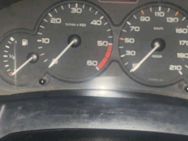 Білий Сітроен Берлінго, об'ємом двигуна 2 л та пробігом 313 тис. км за 2500 $, фото 11 на Automoto.ua