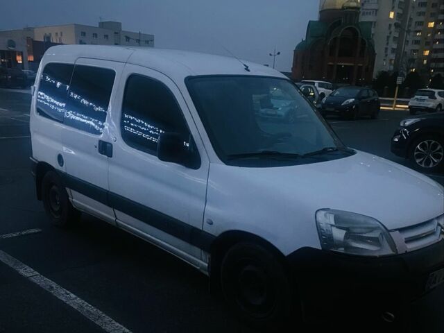 Білий Сітроен Берлінго, об'ємом двигуна 2 л та пробігом 313 тис. км за 2500 $, фото 8 на Automoto.ua