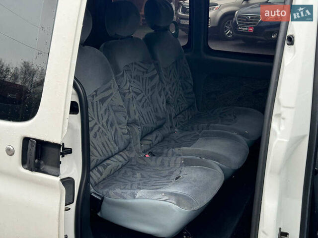 Белый Ситроен Берлинго, объемом двигателя 2 л и пробегом 410 тыс. км за 3990 $, фото 13 на Automoto.ua