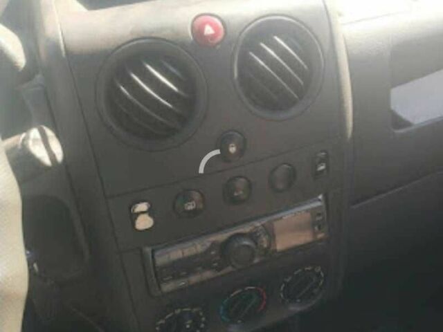 Белый Ситроен Берлинго, объемом двигателя 0 л и пробегом 430 тыс. км за 1300 $, фото 9 на Automoto.ua