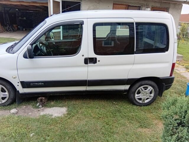 Білий Сітроен Берлінго, об'ємом двигуна 1.9 л та пробігом 334 тис. км за 3200 $, фото 1 на Automoto.ua