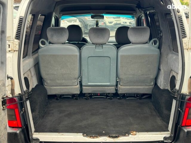 Белый Ситроен Берлинго, объемом двигателя 2 л и пробегом 410 тыс. км за 3990 $, фото 21 на Automoto.ua