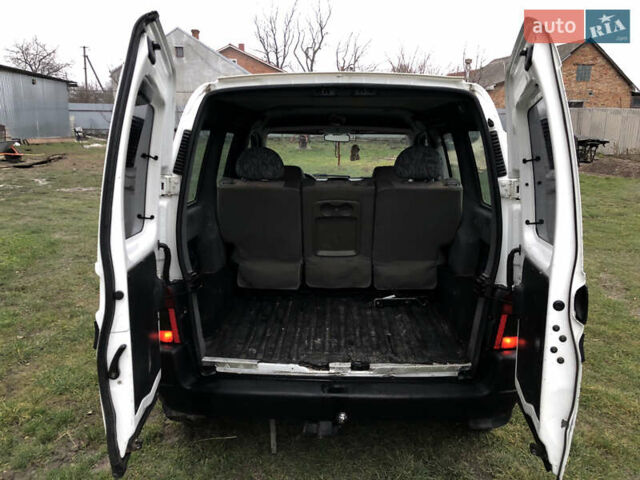 Белый Ситроен Берлинго, объемом двигателя 1.87 л и пробегом 344 тыс. км за 3299 $, фото 10 на Automoto.ua