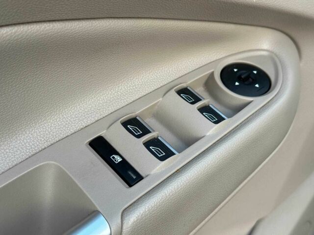 Белый Ситроен Берлинго, объемом двигателя 2 л и пробегом 410 тыс. км за 3990 $, фото 11 на Automoto.ua