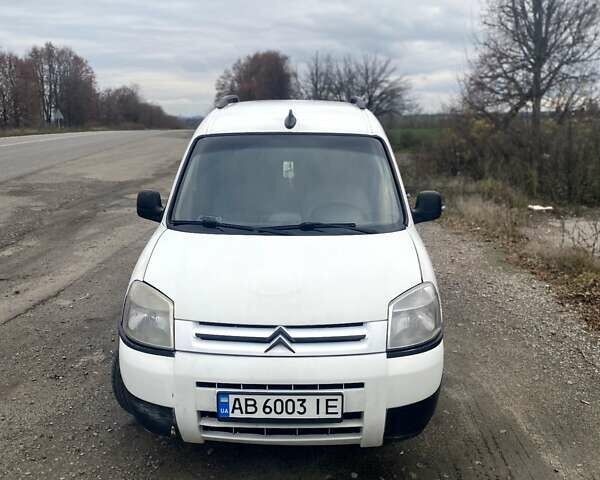 Белый Ситроен Берлинго, объемом двигателя 2 л и пробегом 410 тыс. км за 3500 $, фото 8 на Automoto.ua