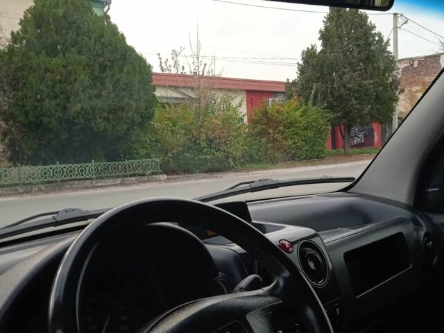 Білий Сітроен Берлінго, об'ємом двигуна 1.9 л та пробігом 300 тис. км за 3680 $, фото 11 на Automoto.ua