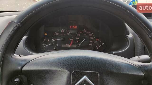 Белый Ситроен Берлинго, объемом двигателя 2 л и пробегом 311 тыс. км за 3000 $, фото 10 на Automoto.ua