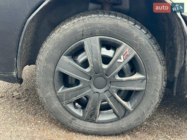 Белый Ситроен Берлинго, объемом двигателя 2 л и пробегом 410 тыс. км за 3990 $, фото 9 на Automoto.ua