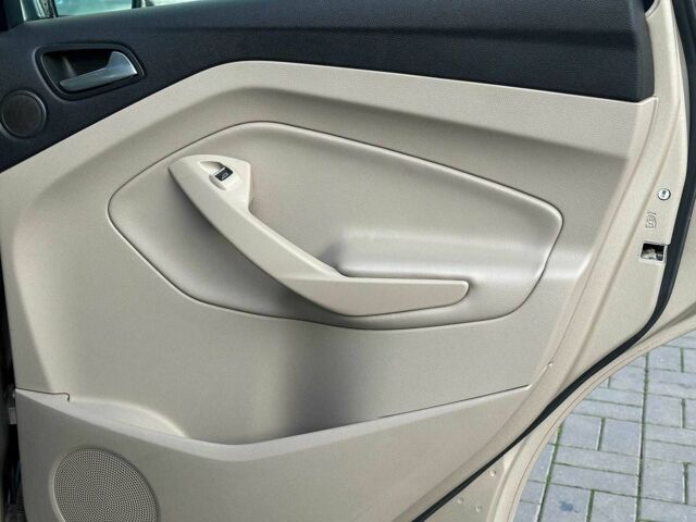 Белый Ситроен Берлинго, объемом двигателя 2 л и пробегом 410 тыс. км за 3990 $, фото 20 на Automoto.ua