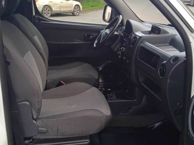 Білий Сітроен Берлінго, об'ємом двигуна 1.9 л та пробігом 300 тис. км за 3680 $, фото 15 на Automoto.ua