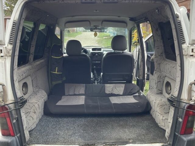 Ситроен Берлинго 2003 в Ивано-Франковске на Automoto.ua Белый Ситроен Берлинго, объемом двигателя 1.9 л и пробегом 400 тыс. км за 3200 $, фото 6 на Automoto.ua